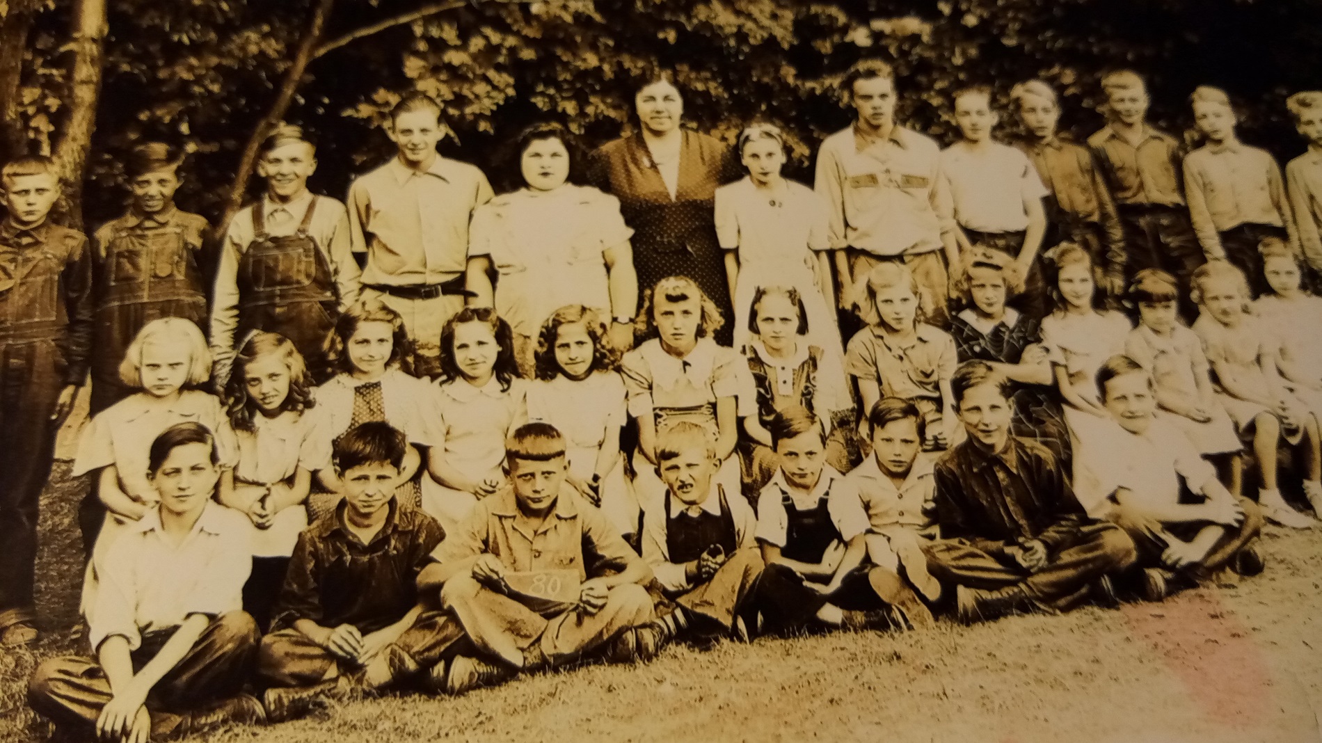 Korns School attendee photo, 1941.